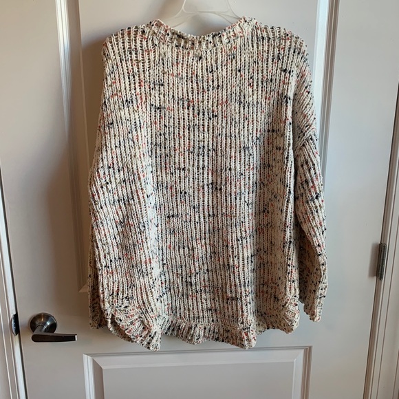 Soft Crewneck Long Sleeved Chenille Sweater - Picture 4 of 5